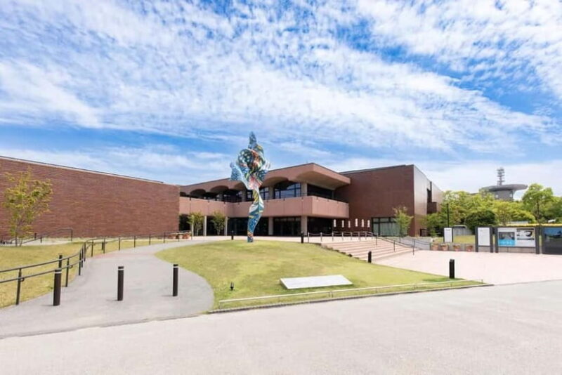 From Fukuoka: 3-Hour Tour of Castle Ruins & Ohori Park - Exploring Fukuoka’s Historic Heart in Just 3 Hours