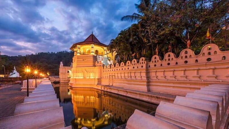 From Galle/Mirissa/Hikkaduwa: Kandy Day Tour with Pickup - Key Points