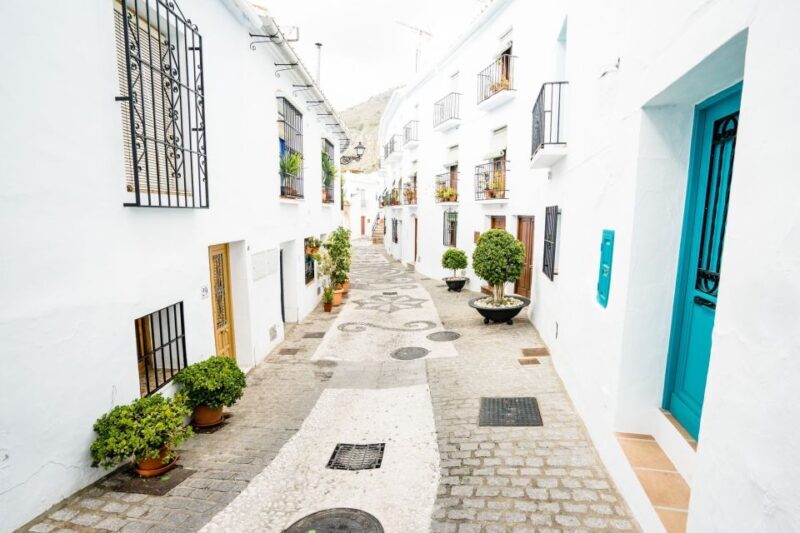 From Granada: Skip-the-Line Nerja Cave and Frigiliana - Frigiliana: Moorish Beauty and Scenic Vistas
