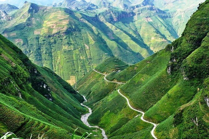 From Ha Giang: 2 Day 1 Night Loop Tour by car or motorbike - Key Points