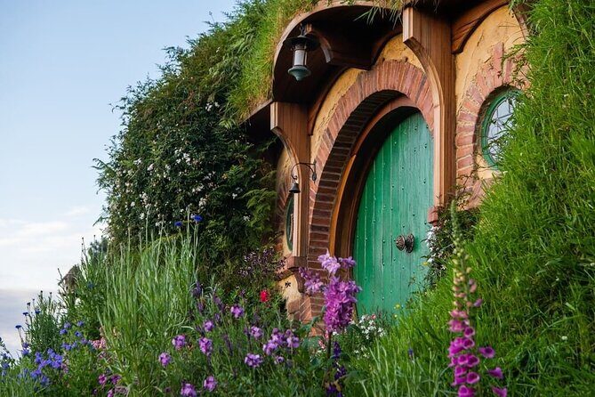From Hamilton Hobbiton Waitomo Glowworm Caves 1 Day Private Tour - Key Points