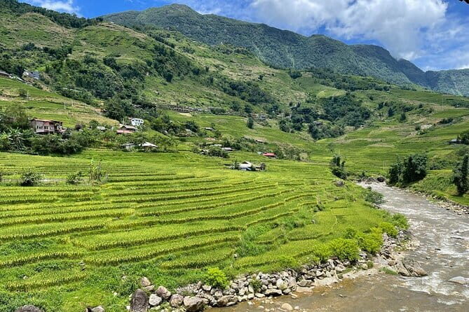 From Hanoi: 2-Day Sa Pa Ethnic Homestay Tour with Trekking - A Deep Dive into the Sapa Experience