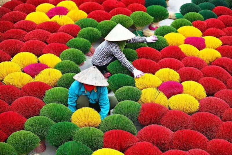 From Hanoi: experience traditional Vietnamese craft villages - Chuong Conical Hat Village: A Living Tradition