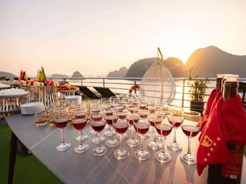 From Hanoi/Halong: Ha Long Bay Day Trip with Luxury Cruise - Exploring the Caves: Sung Sot and Luon