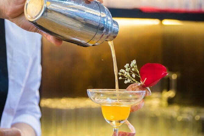 From Hanoi: Luxury 5-Star Halong Bay Day Cruise with Limousine - FAQ