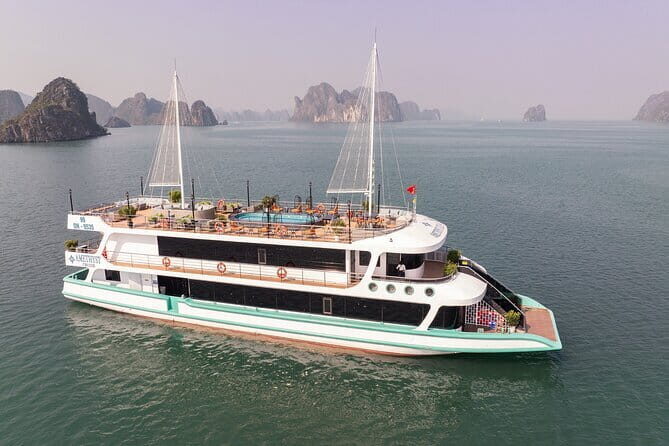 From Hanoi: Luxury Day Cruise Explore Halong Bay, Island, Caves - From Hanoi: Luxury Day Cruise Explore Halong Bay, Island, Caves