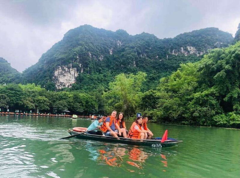 From Hanoi: Luxury Ninh Binh tour with lunch and cycling - Who Will Appreciate This Tour?