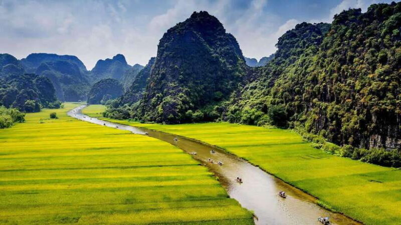 From Hanoi : Ninh Binh Day Trip by Limousine with Lunch - An In-Depth Look at the Ninh Binh Day Trip by Limousine