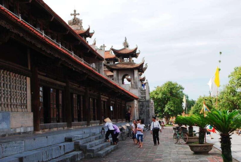 From Hanoi : Private Day Tour to Tam Coc and Phat Diem - FAQ