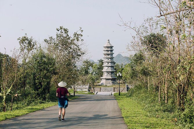 From Hanoi: Tam Coc, Hoa Lu and Mua Caves Full-Day Trip - FAQs