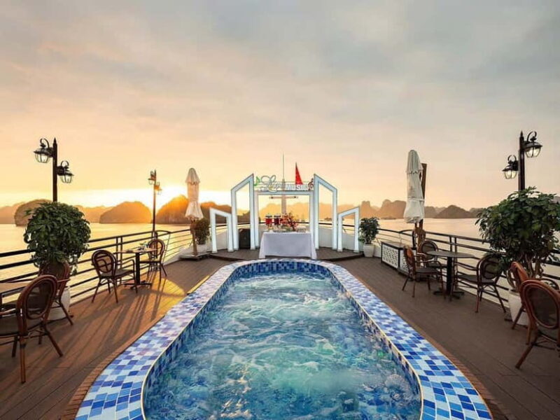 From Hanoi:Ha Long Bay Day Tour w/ Thien Cung Cave& Kayaking - Who Will Love This Tour?