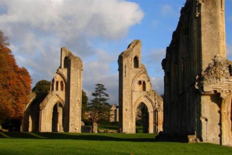 From Heathrow: Eight Day Tour of Sacred England - Why This Tour Offers Great Value
