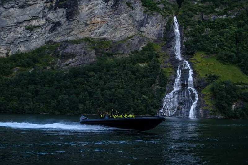 From Hellesylt: Experience Fjordsafari Geirangerfjord on RIB - From Hellesylt: Experience Fjordsafari Geirangerfjord on RIB