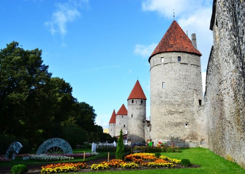 From Helsinki: Tallinn with Round-Trip Ferry & Guided Tour - A Closer Look at the Tallinn Day Trip from Helsinki