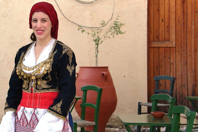 From Heraklion & Malia: Cretan Folklore Night with Buffet - A Closer Look at the Itinerary