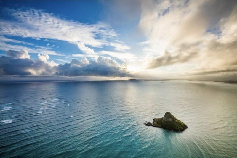 From Honolulu: Oahu 60min Helicopter Tour with Doors Off/On - In The Sum Up
