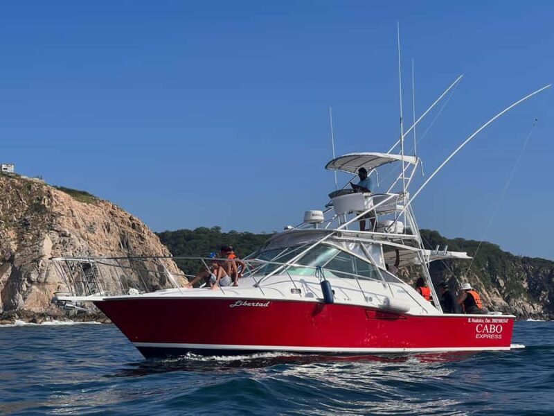 From Huatulco: Luxury yacht sportfishing - The Experience: What You Can Expect on the Water