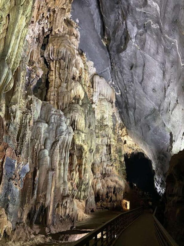 From Hue: Phong Nha Cave and La Vang Holy Land Day Trip - Lunch and Rest