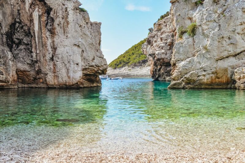From Hvar: Vis Island and Blue Cave Speedboat Tour - FAQ