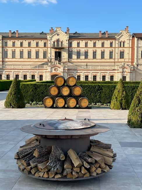 From Iai: Mimi Castle Wine Tasting Day Trip - What’s Included and What’s Not