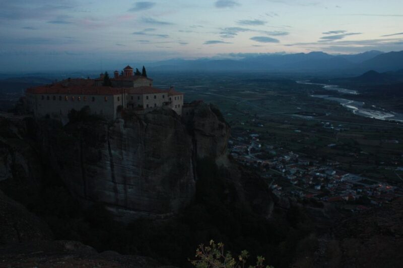 From Ioannina sunset tour to Meteora rocks & Monasteries - FAQ