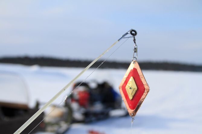 From Ivalo: Ice Fishing Safari to Lake Inari, reindeers & lunch - Practical Details and Value