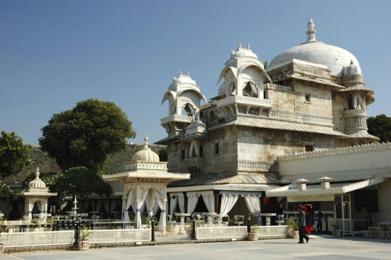 From Jaipur: 2 Days Overnight Tour Of Udaipur Sightseeing - Authentic Experiences and Highlights