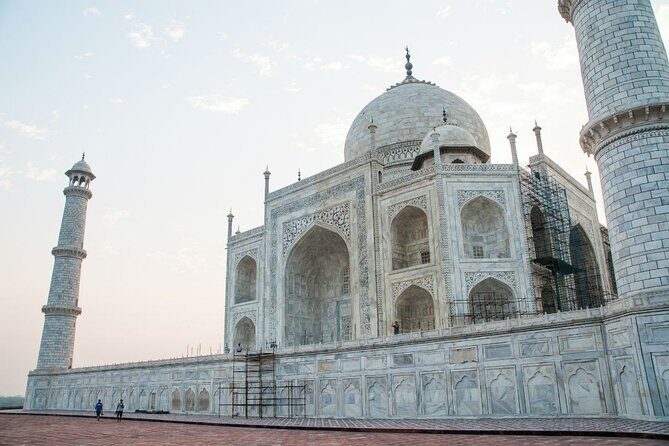 From Jaipur: Day Trip to Taj Mahal, Agra Fort, and Chand Baori - Key Points