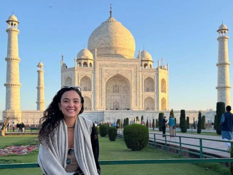 From Jaipur : Taj Mahal & Agra fort Tour and Transfer Delhi - Key Points