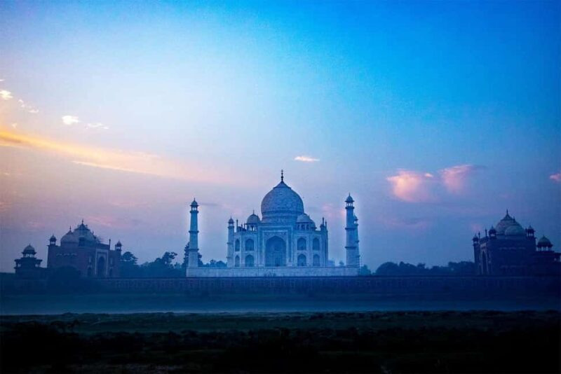 From Jaipur: Taj Sunrise Tour with Fatehpur Sikri & Abhaneri - Key Points