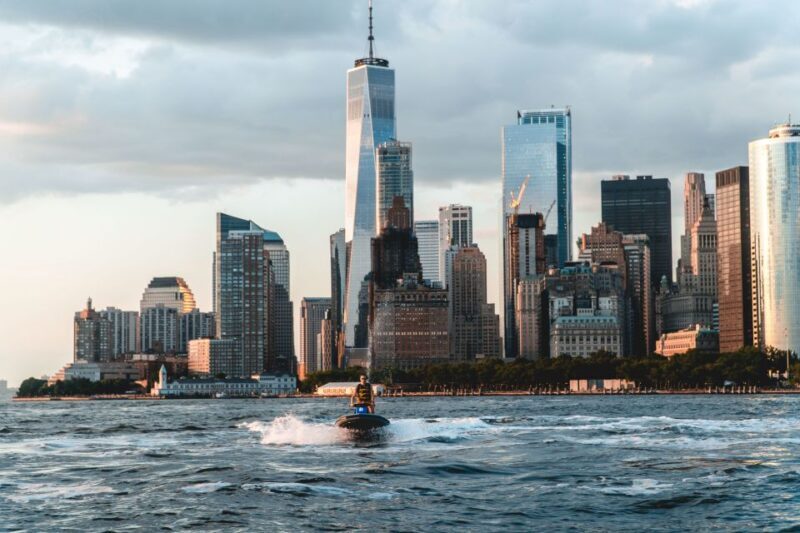 From Jersey City: Manhattan Jet Ski Tour - An In-Depth Look at the Jersey City Manhattan Jet Ski Tour