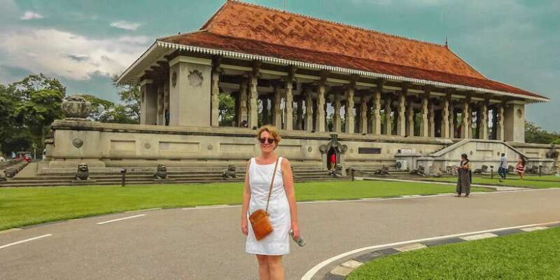 From Kalutara: Colombo City Tour - Key Points