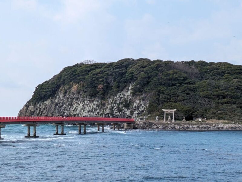 From Kanazawa: Fukui's Stunning Cliffs, Island, and Port - Key Points