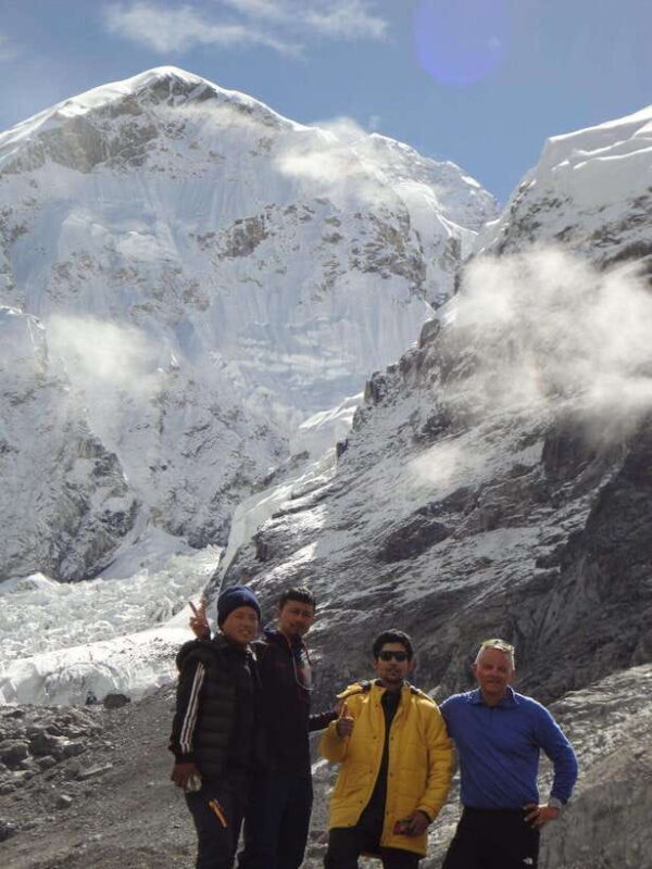 From Kathmandu: 11- Day Everest Base Camp Trek with Guide - Authentic Experiences and Authentic Insights