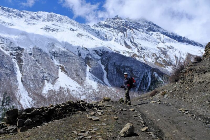 From Kathmandu: 9 Day Annapurna circuit & Tilicho lake Trek - An In-Depth Look at the 9-Day Annapurna & Tilicho Lake Trek