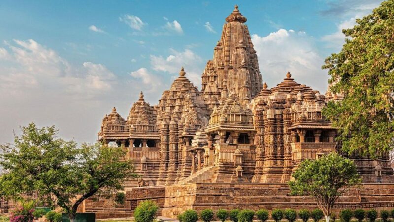 From Khajuraho: Full-Day Sightseeing Tour with Tiger Safari - Exploring Khajuraho’s Temples