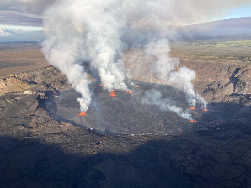 From Kona: Volcano & Waterfall Tour, Small Group - An In-Depth Look at the Big Island Volcano & Waterfall Tour