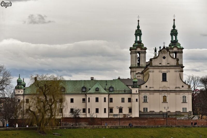 From Krakow: Czstochowa "Black Madonna" Day Tour - Key Points