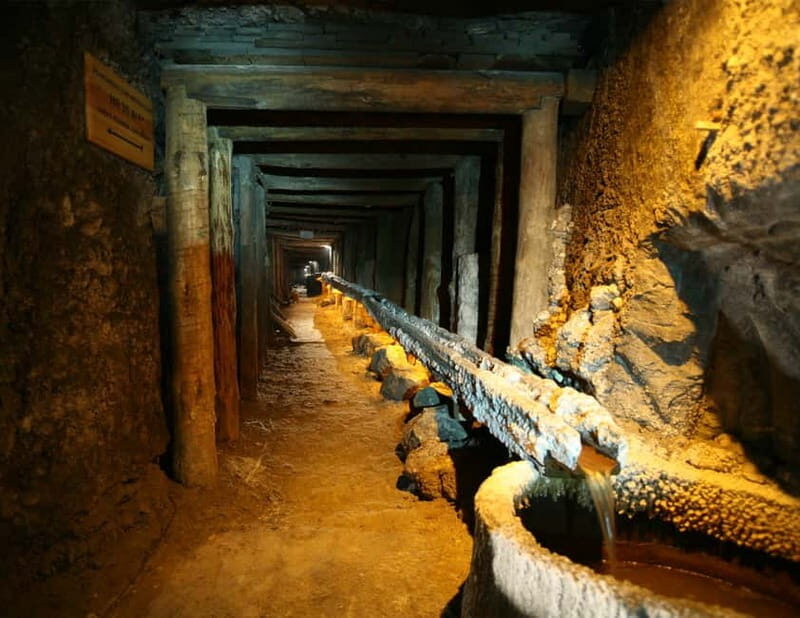 From Krakow: Wieliczka Salt Mine Tour With Private Car - A Detailed Look at the Wieliczka Salt Mine Tour