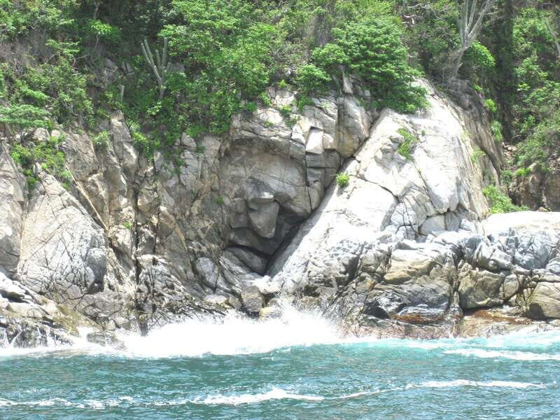 From La Crucecita: Private Huatulco 7 or 5 Bays Boat Trip - From La Crucecita: Private Huatulco 7 or 5 Bays Boat Trip — A Detailed Review