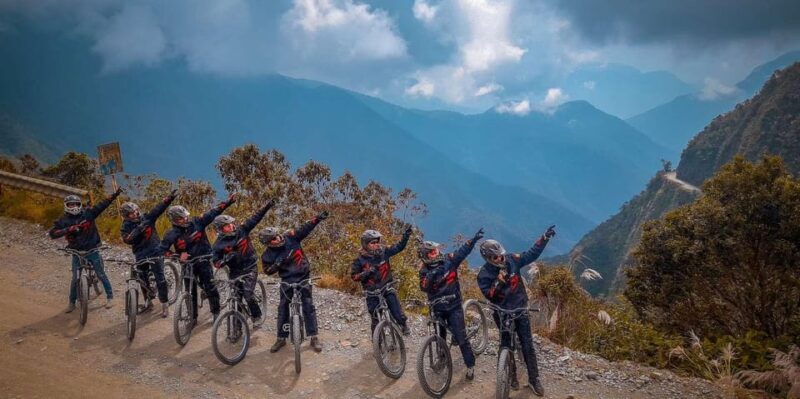 From La Paz: Death Route by mountain bike Tur guided tour - FAQ