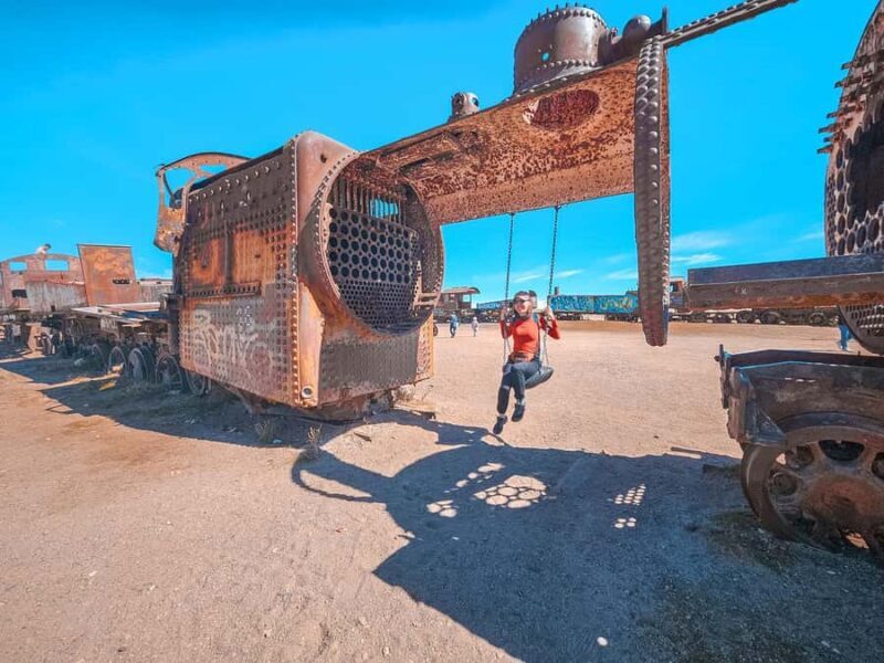 From La Paz: Uyuni Salt Flat Tour & Overnight Roundtrip Bus - Key Points