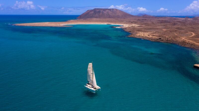 From Lanzarote: Lobos Island and Fuerteventura Day Cruise - FAQs