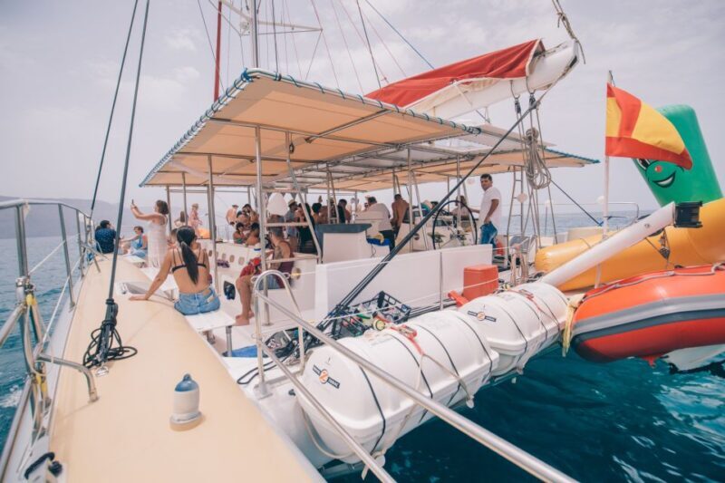 From Lanzarote: Sailing Day Trip Around La Graciosa - Practical Tips for Your Day Trip