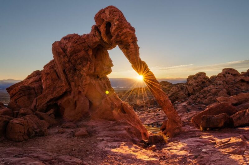 From Las Vegas: Valley of Fire State Park Tour - Trekking Through the Fiery Landscape