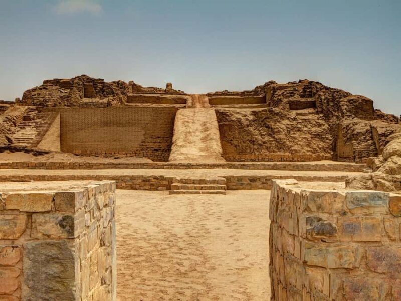 From Lima: Pachacamac Tour - Exploring the Pachacámac Site and Barranco District