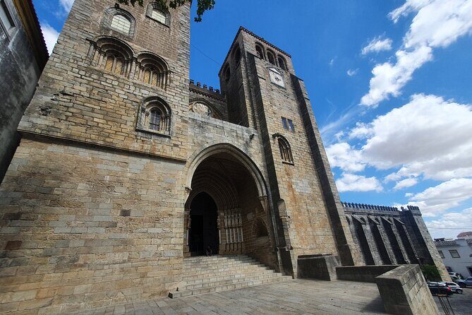 From Lisboa: Evora & Monsaraz Private Full Day Tour - Authentic Experiences You’ll Remember