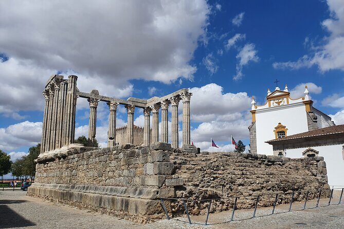 From Lisboa: Evora & Monsaraz Private Full Day Tour - The Value and Who Should Book This Tour
