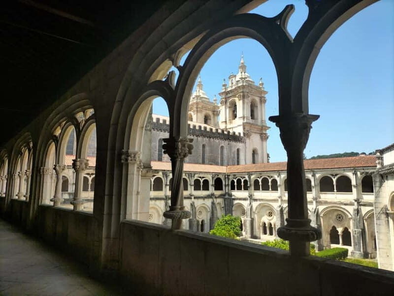 From Lisbon: Day Tour to Tomar, Batalha and Alcobaça UNESCOs - FAQs