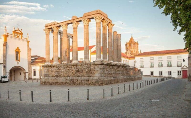 From Lisbon: Évora, Chapel of Bones & Cork Experience Tour - Key Points